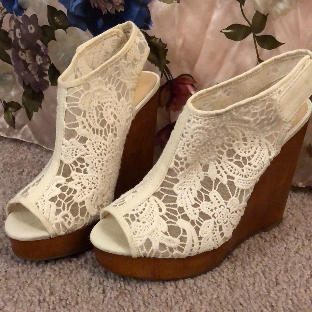 Lucky Brand White Lace and Mesh Wedges